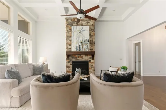 $990,000 | 9903 West 152nd Terrace, Overland Park, KS 66221