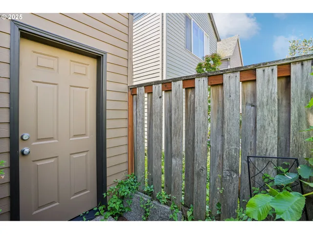 a view of a entryway front of house