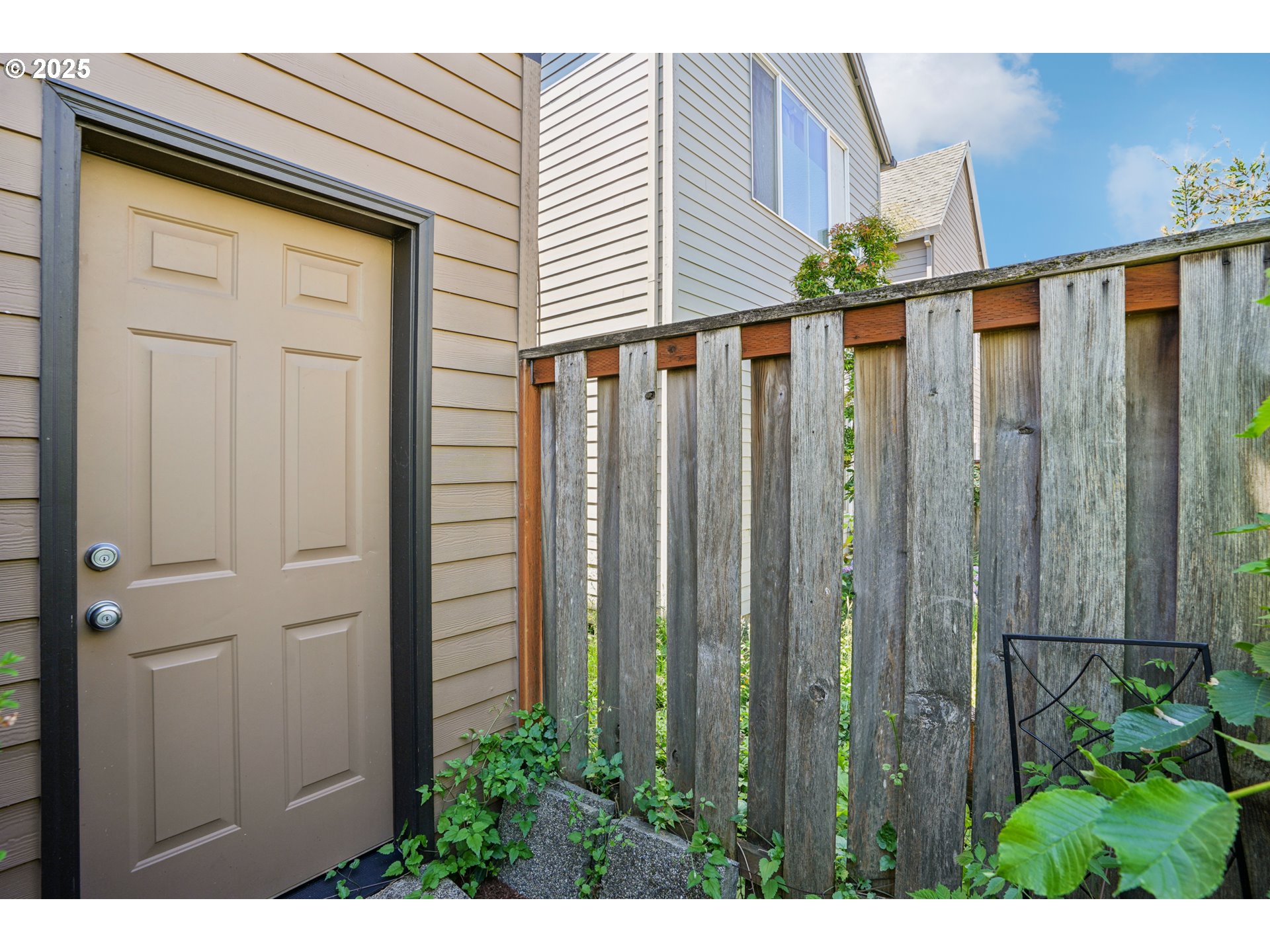 20621 Southwest Rosemount Street Beaverton, OR 97078 - Photo 35 of 37 a view of a entryway front of house