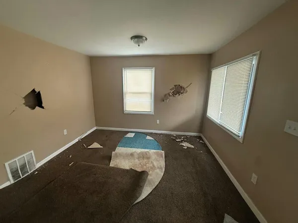 $39,900 | 9244 Heyden, Detroit, MI 48228