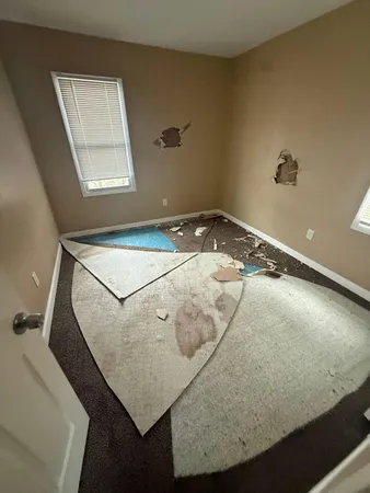 $39,900 | 9244 Heyden, Detroit, MI 48228
