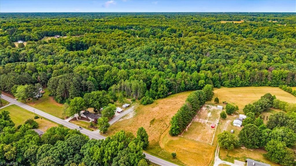 8471 Linville Road Oak Ridge, NC 27310 - Photo 5 of 10