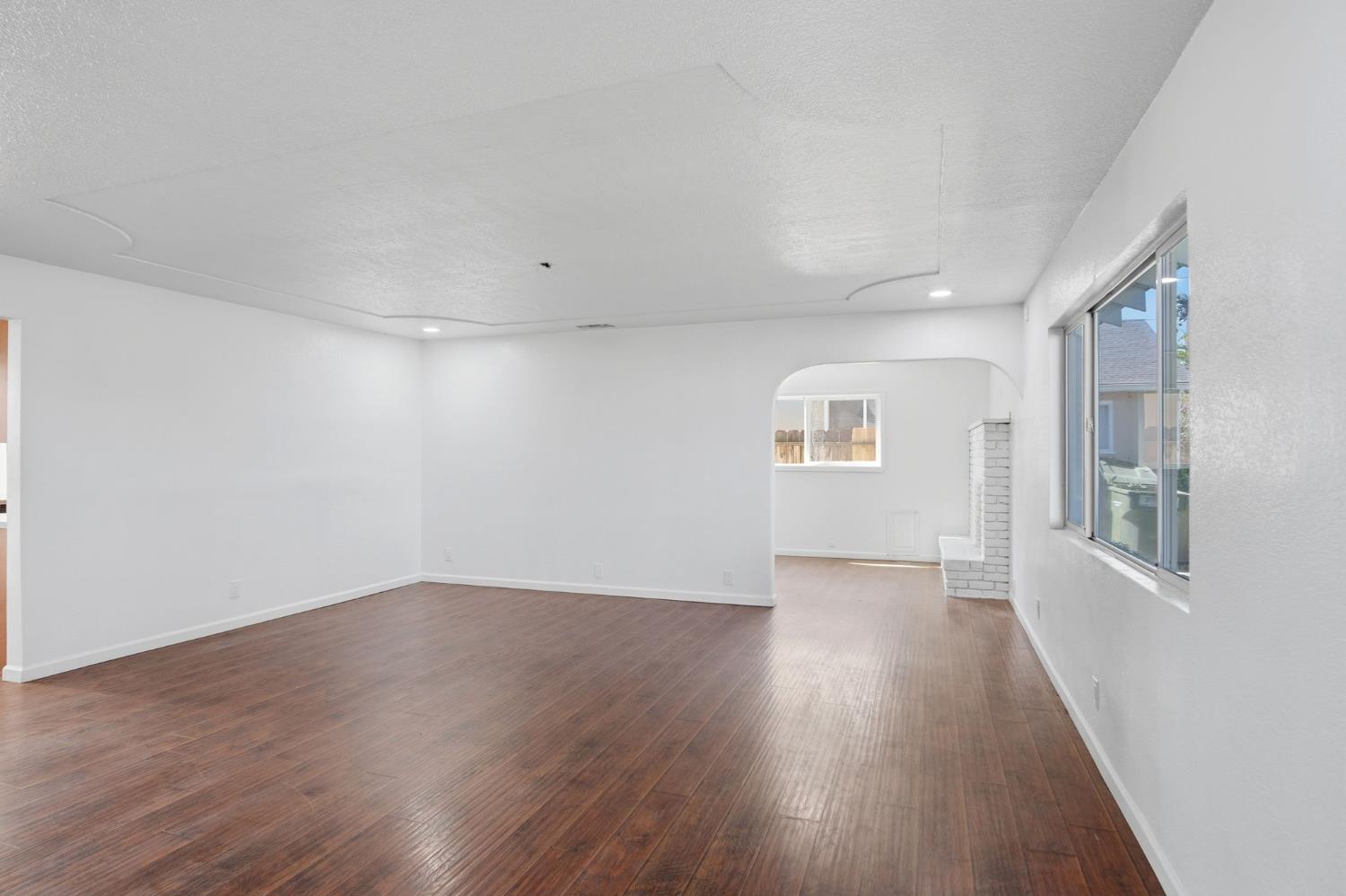 3010 Lester Road Denair, CA 95316 - Photo 12 of 33