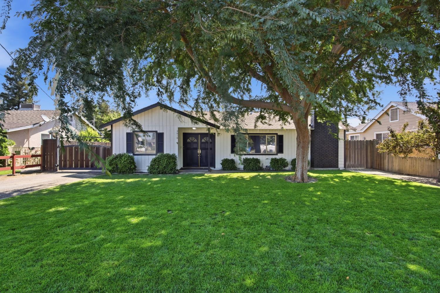3010 Lester Road Denair, CA 95316 - Photo 2 of 33