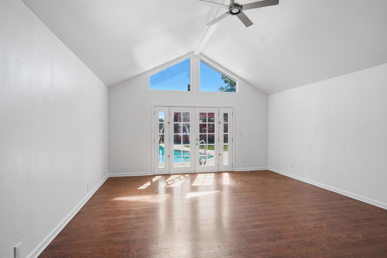 3010 Lester Road Denair, CA 95316 - Photo 23 of 33