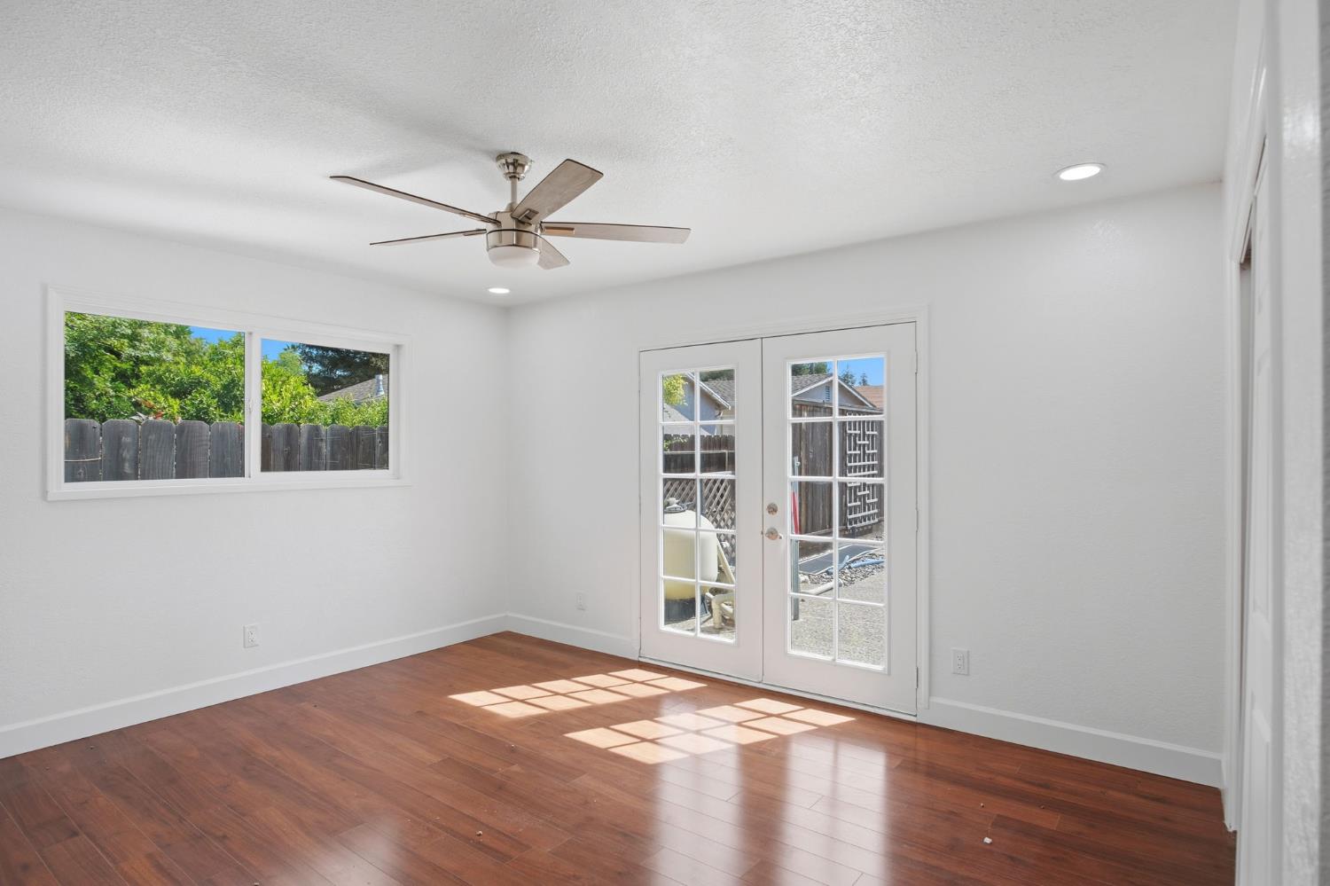 3010 Lester Road Denair, CA 95316 - Photo 5 of 33
