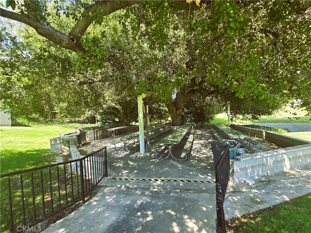 26487 Fairway Circle Newhall, CA 91321 - Photo 14 of 37