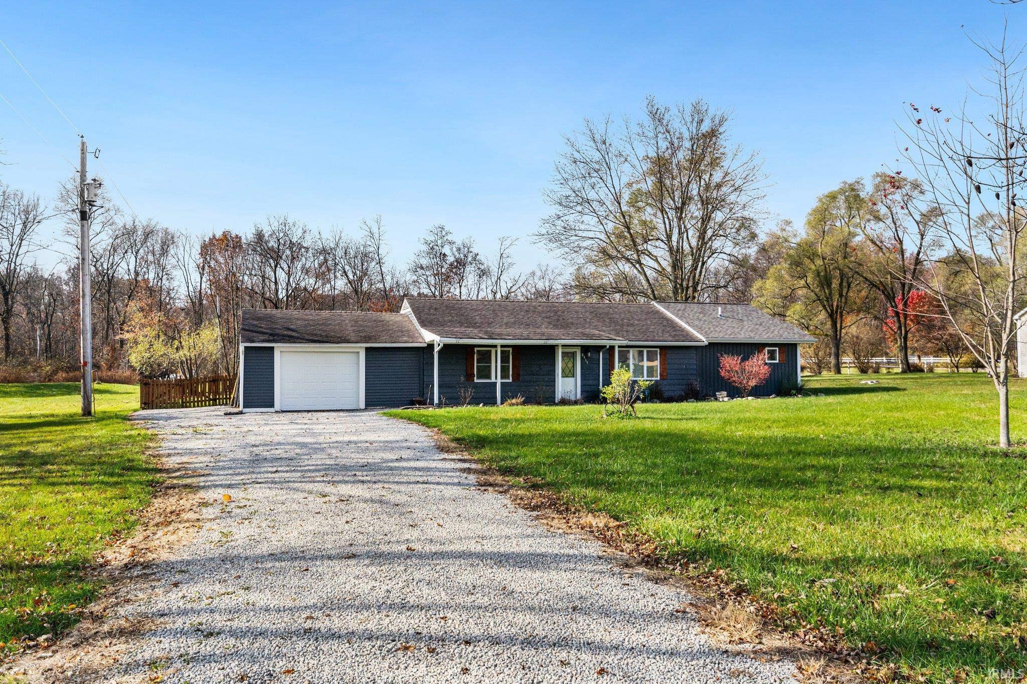 8811 Ernst Road Fort Wayne, IN 46809 - Photo 3 of 35
