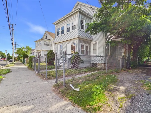 $380,000 | 634-636 Dickinson Street, Springfield, MA 01108