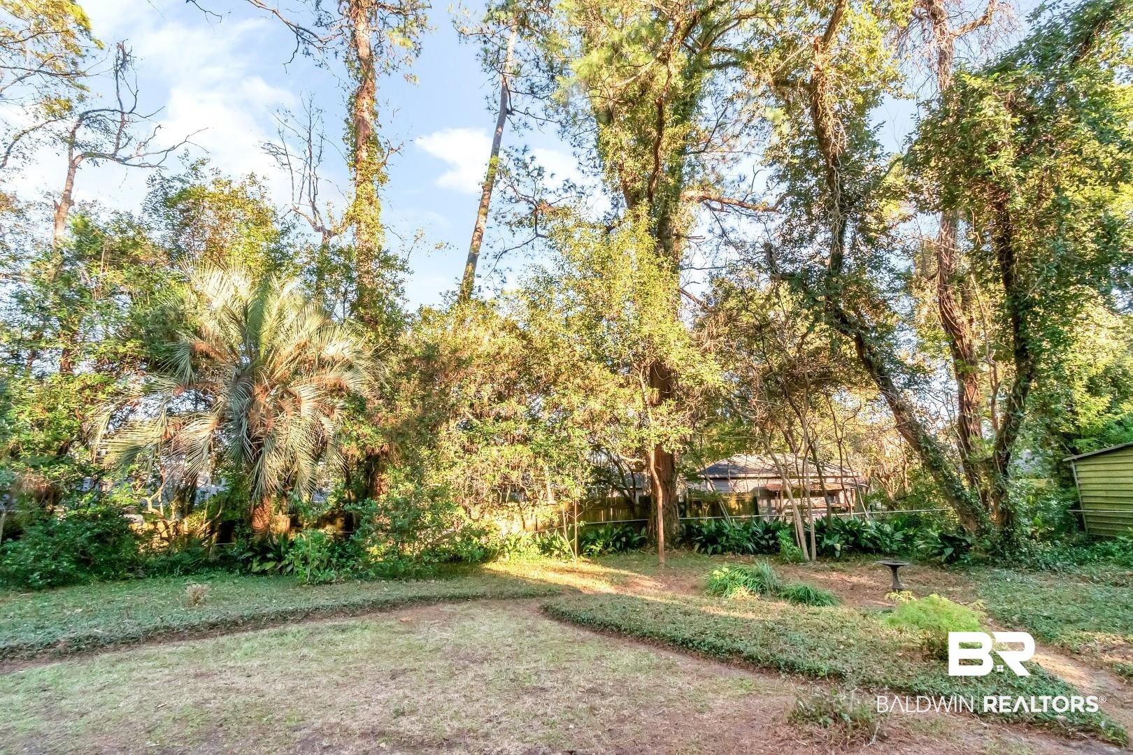 308 Brawood Drive Mobile, AL 36608 - Photo 25 of 33 View of yard