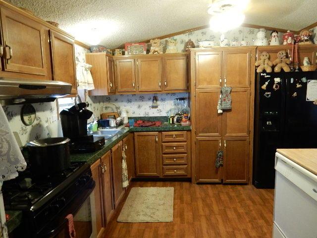 16530 Wooster Road Mount Vernon, OH 43050 - Photo 2 of 13