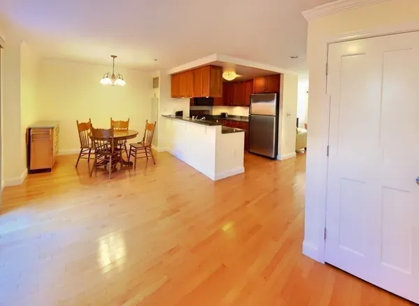 $5,700 | 2 St Paul Street, Unit 10, Brookline, MA 02446