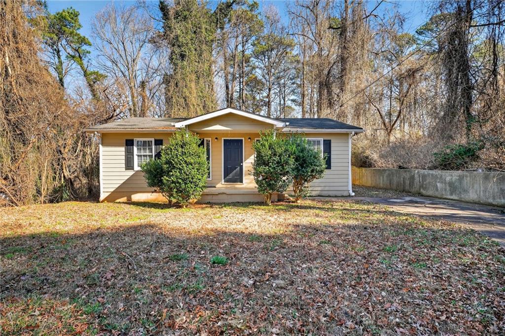 1826 County Line Road Southwest Atlanta, GA 30331 - Photo 1 of 33