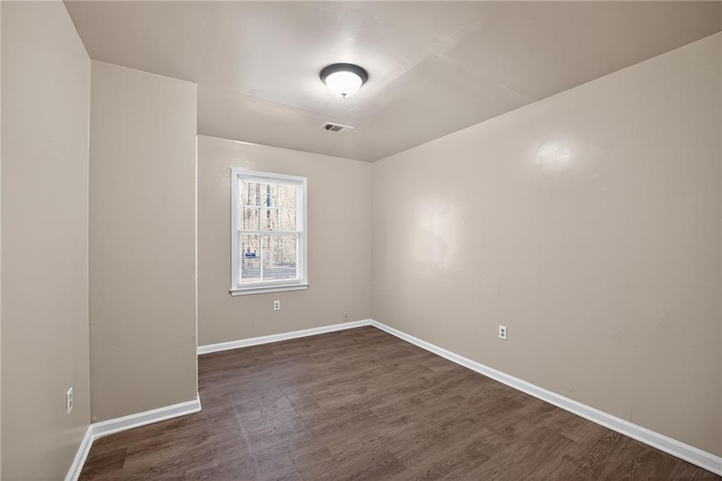 1826 County Line Road Southwest Atlanta, GA 30331 - Photo 9 of 33