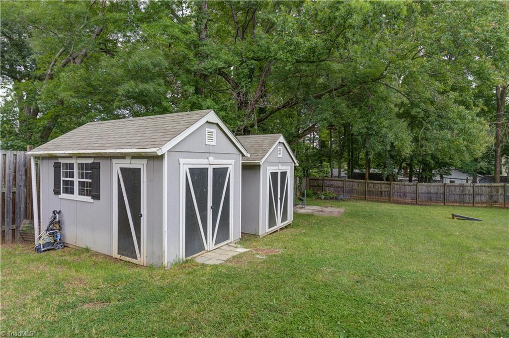 3604 Edgefield Road Greensboro, NC 27409 - Photo 23 of 23