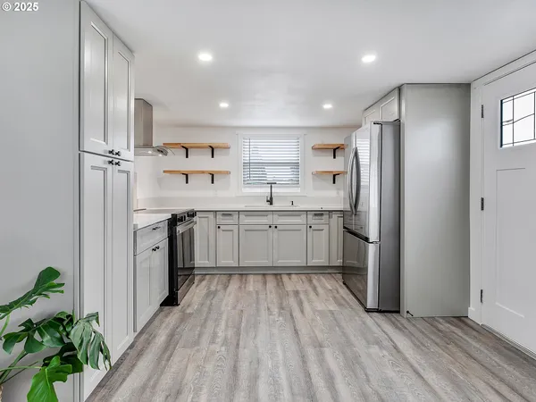 $80,000 | 620 Southeast 2nd Avenue, Canby, OR 97013