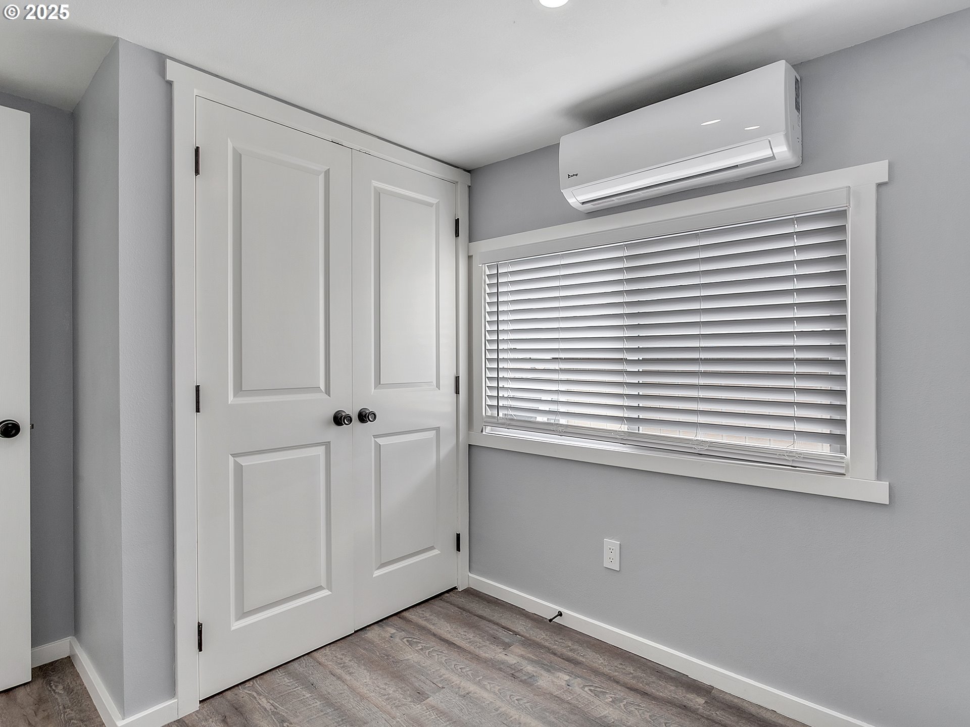 620 Southeast 2nd Avenue Canby, OR 97013 - Photo 16 of 26 Living Room