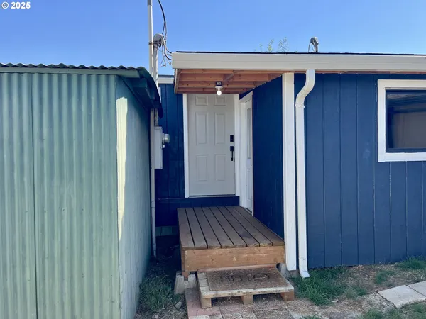 $80,000 | 620 Southeast 2nd Avenue, Canby, OR 97013