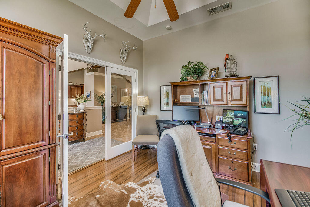 2655 Masters Boulevard Navarre, FL 32566 - Photo 29 of 87 2655MastersBoulevard-48