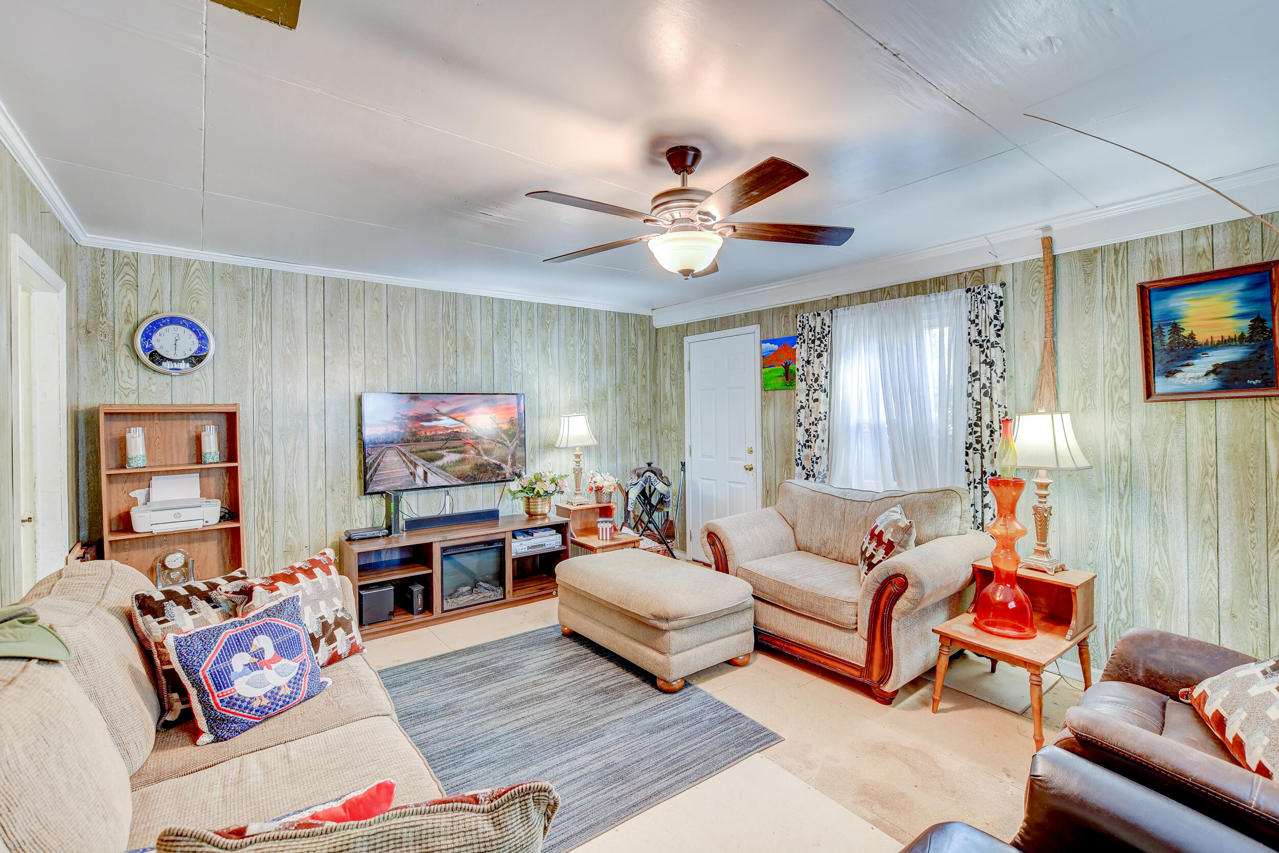 504 Delos Road Kingstree, SC 29556 - Photo 5 of 37 DSC_9638_39_40_41_42-Edit