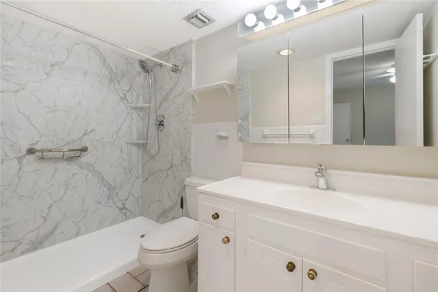 $220,000 | 2704 Whitney Place, Unit 815, Metairie, LA 70002