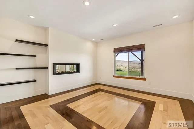 $925,000 | 5032 Power House Drive, Idaho Falls, ID 83406