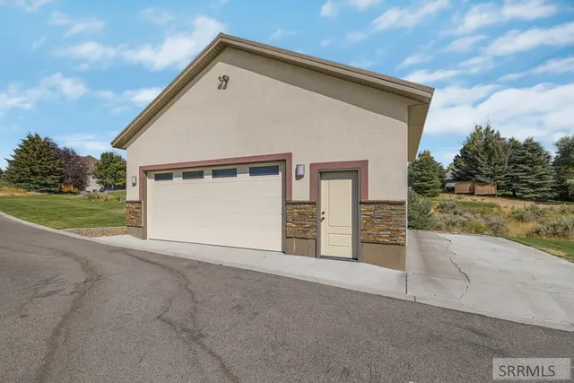 $925,000 | 5032 Power House Drive, Idaho Falls, ID 83406