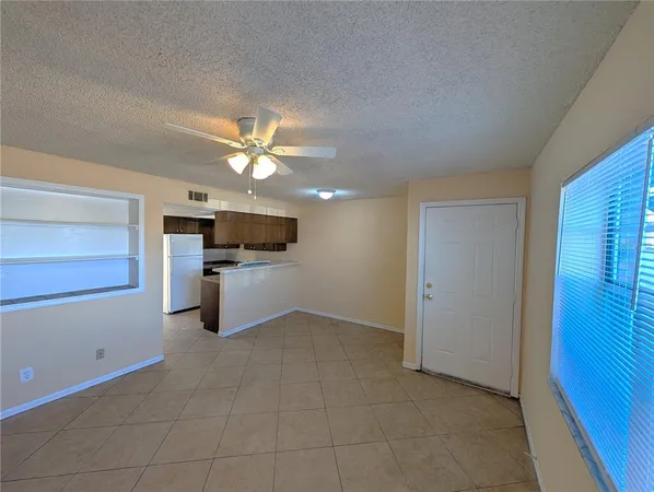 $1,045 | 6415 South Roberts Avenue, Unit 105, Tampa, FL 33616