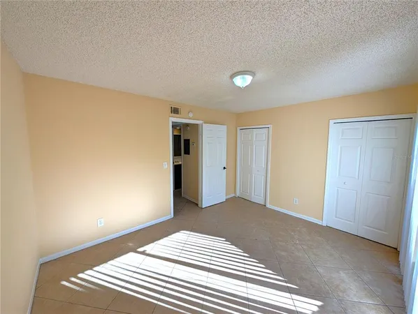 $1,045 | 6415 South Roberts Avenue, Unit 105, Tampa, FL 33616