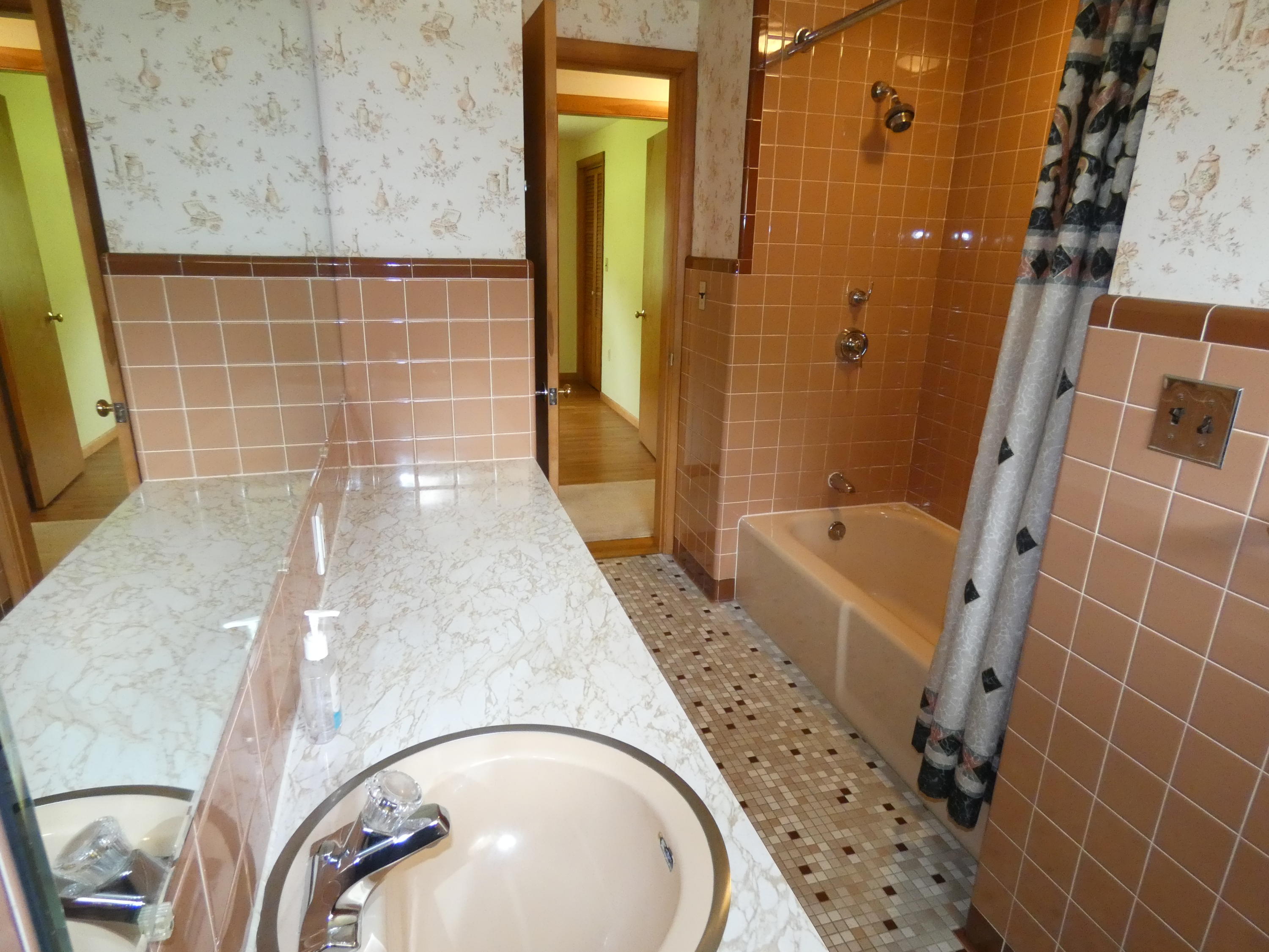 69 Cressey Road Gorham, ME 04038 - Photo 19 of 38 Full Bath (2)