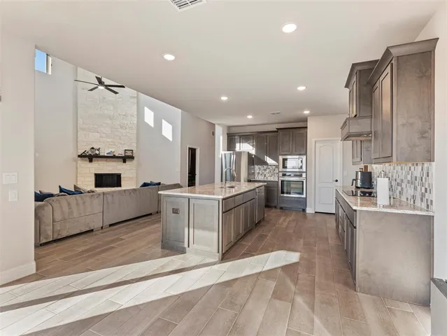 $585,000 | 194 Morning Light Lane, Waxahachie, TX 75165