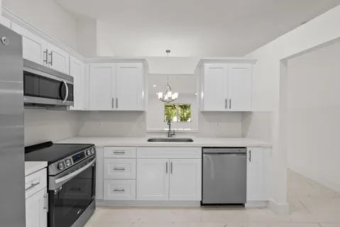 $379,000 | 8273 Springtree Road, Boca Raton, FL 33496