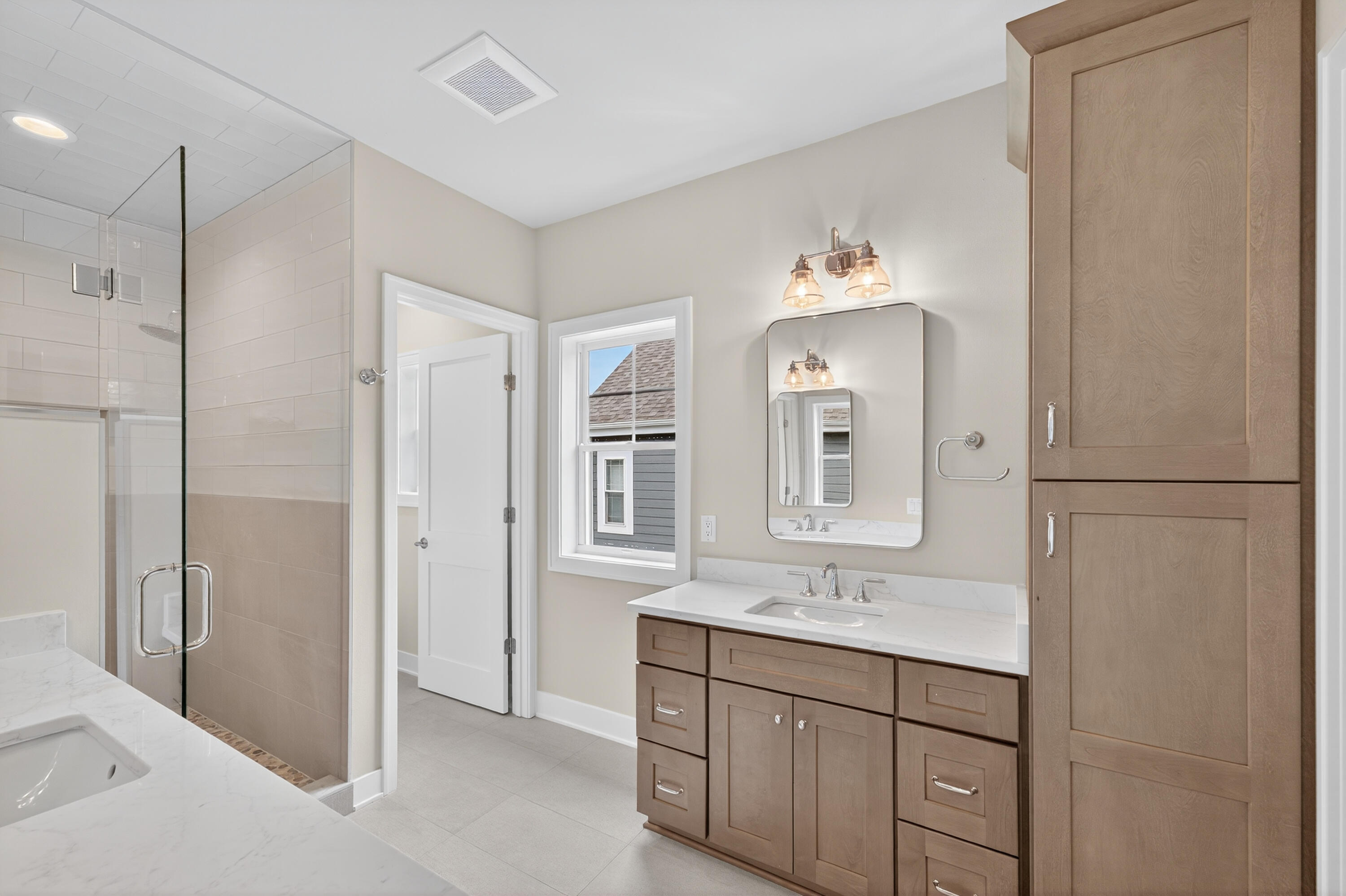 97 49th Court Pleasant Prairie, WI 53158 - Photo 22 of 45 Primary Ensuite