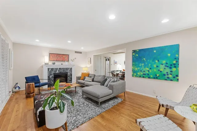 $290,000 | 6135 Bandera Avenue, Unit A, Dallas, TX 75225