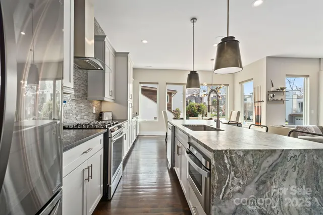 $825,000 | 924 Westbrook Drive, Unit A, Charlotte, NC 28202