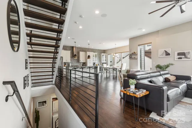 $825,000 | 924 Westbrook Drive, Unit A, Charlotte, NC 28202