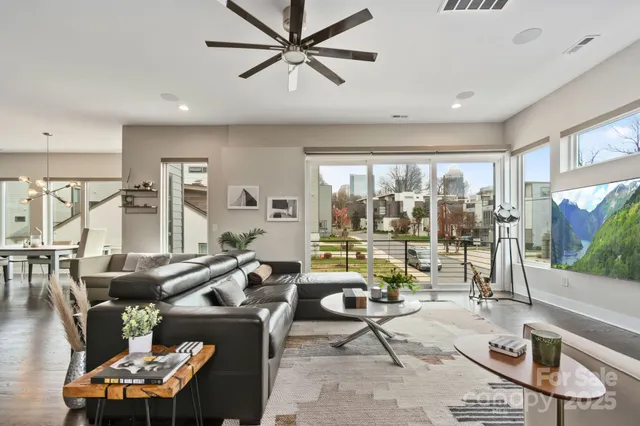 $825,000 | 924 Westbrook Drive, Unit A, Charlotte, NC 28202