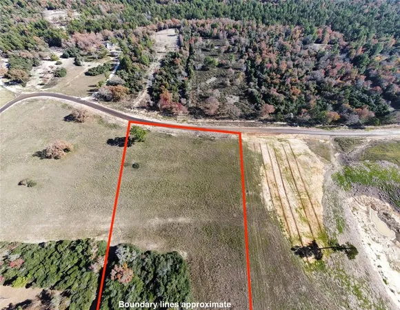 a view of an outdoor space and a yard