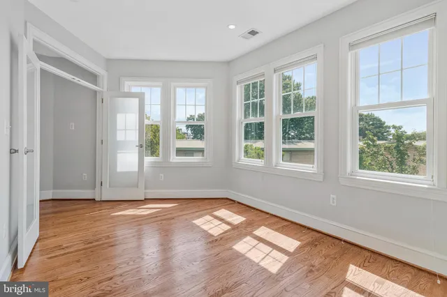 a view of a terrace with sky view