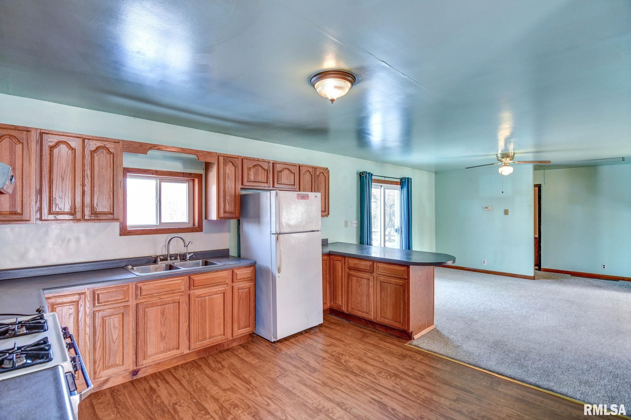 897 East 1320 North Road Taylorville, IL 62568 - Photo 15 of 49