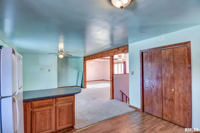 $229,900 | 897 East 1320 North Road, Taylorville, IL 62568