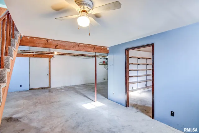 $229,900 | 897 East 1320 North Road, Taylorville, IL 62568