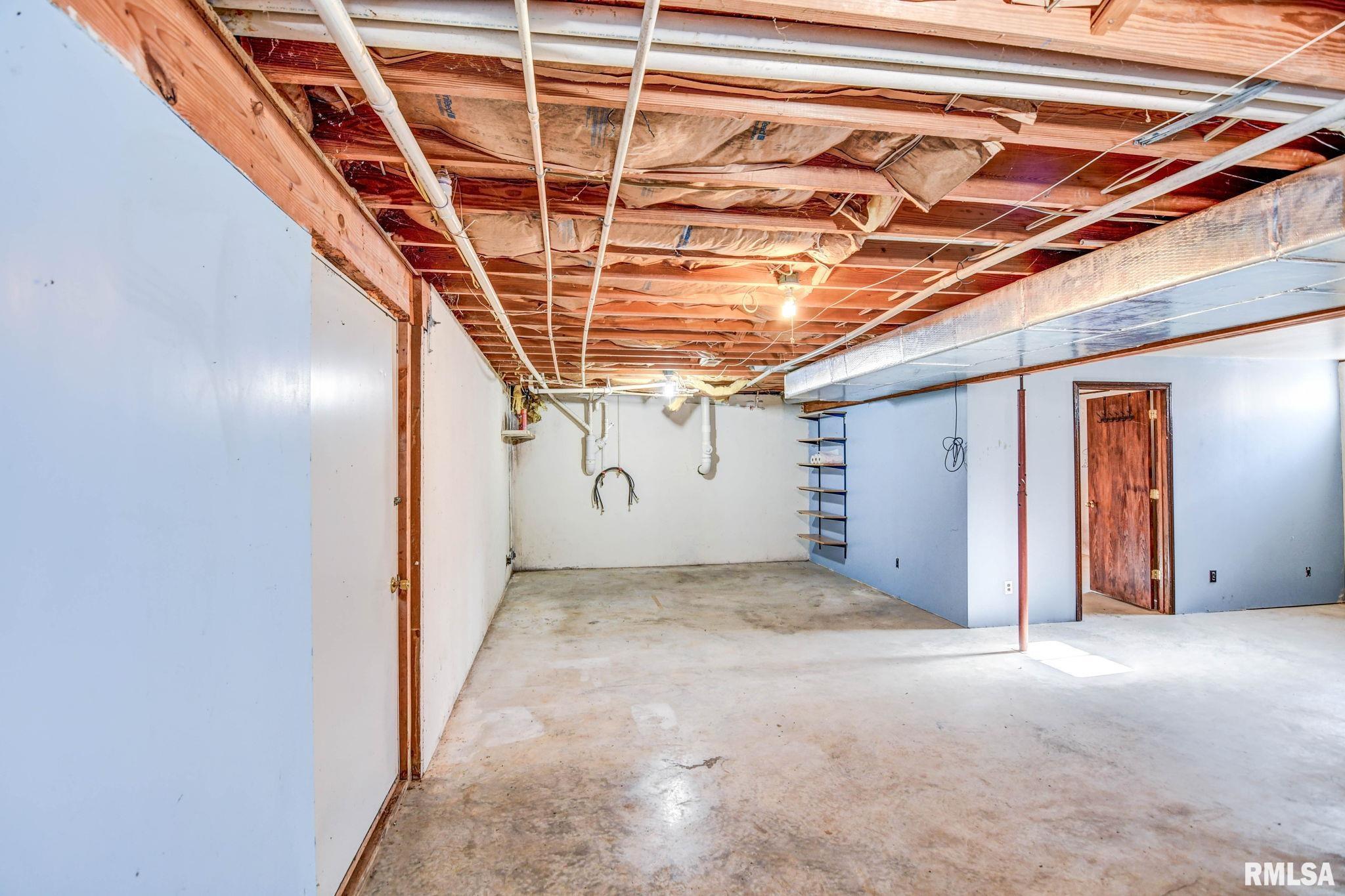 897 East 1320 North Road Taylorville, IL 62568 - Photo 25 of 49