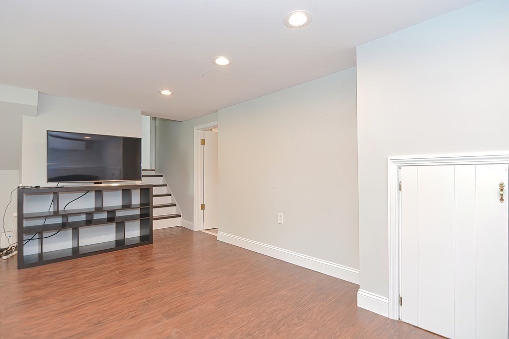 18 Cabot Road Holliston, MA 01746 - Photo 24 of 41 Gallery Image 24