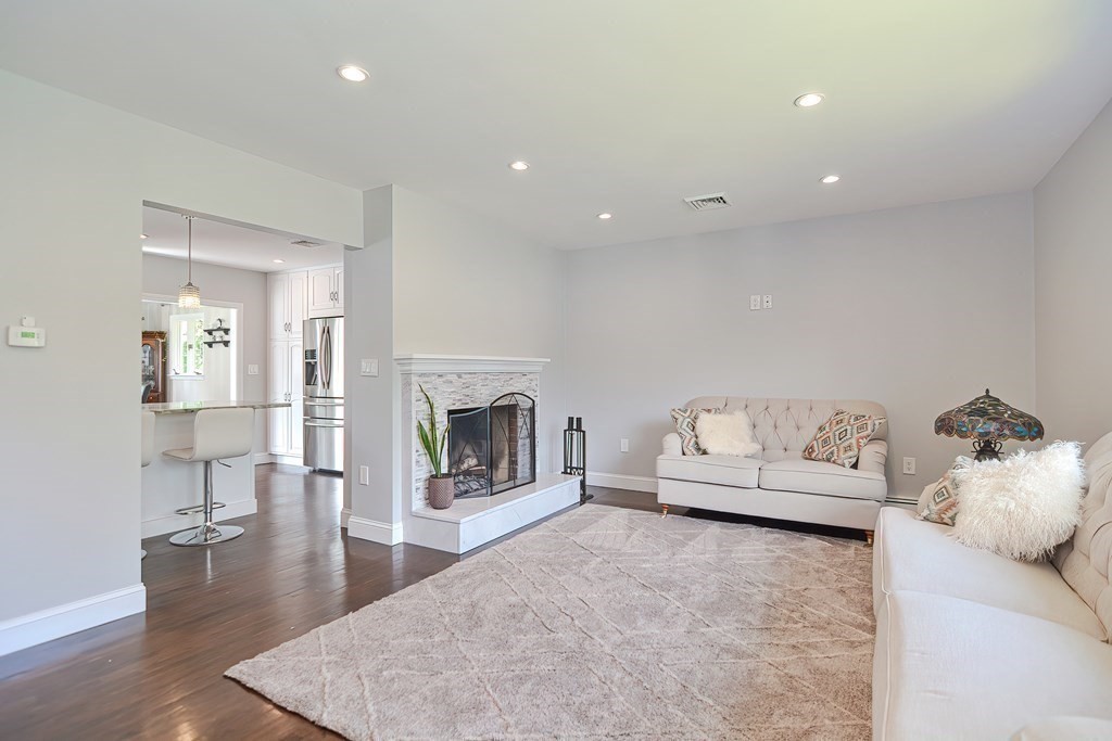 18 Cabot Road Holliston, MA 01746 - Photo 5 of 41 Gallery Image 5