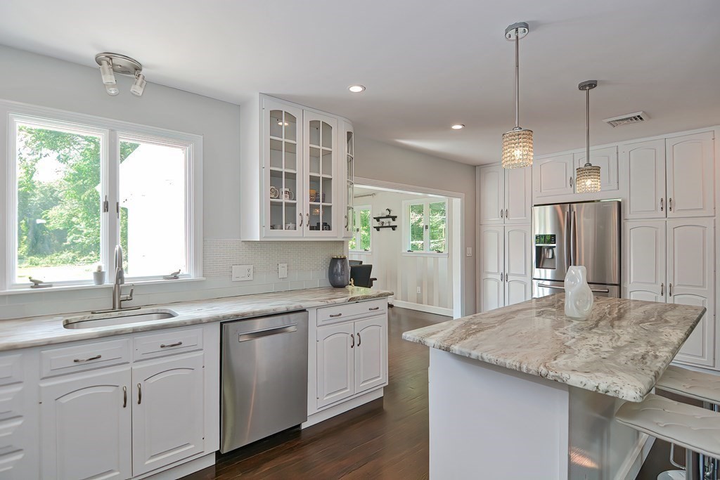 18 Cabot Road Holliston, MA 01746 - Photo 10 of 41 Gallery Image 10