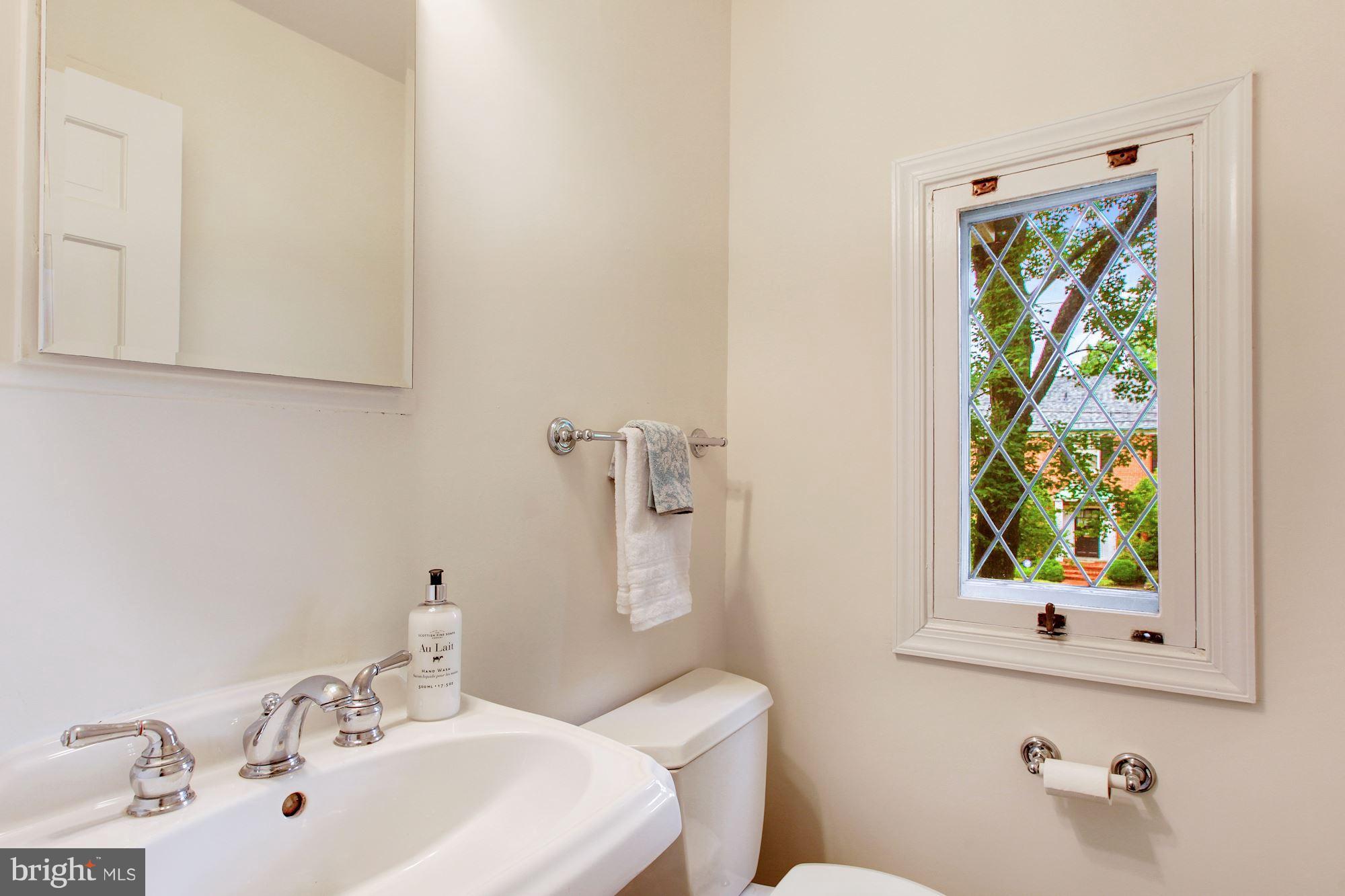 5304 Elliott Road Bethesda, MD 20816 - Photo 16 of 30 Powder Room