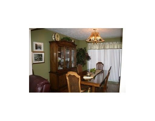 424 Burnside Road Canonsburg, PA 15317 - Photo 6 of 9 Dining Room.
