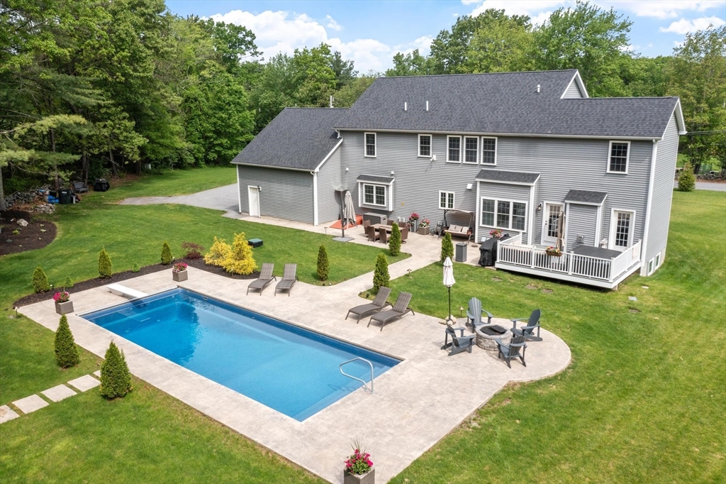 324 Old Harvard Road Boxborough, MA 01719 - Photo 3 of 42