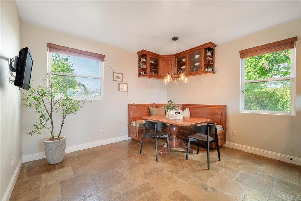 15223 Skyridge Road Poway, CA 92064 - Photo 13 of 34 Gallery Image 13